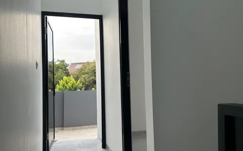 Rumah Dijual Cepat di Tanjung Duren Barat, Jakarta Barat