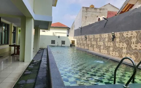 Rumah Klasik modern Dijual Cepat Di Lippo Karawaci, Tangerang