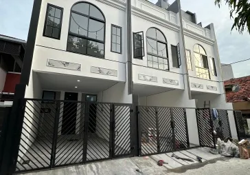 Rumah Dijual Cepat di Tanjung Duren Barat, Jakarta Barat