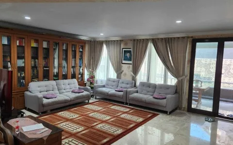 Rumah Klasik modern Dijual Cepat Di Lippo Karawaci, Tangerang