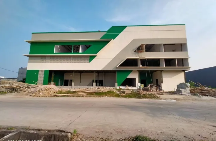 Gudang atau Pabrik Dijual Cepat di Komplek Pegudangan Laksana