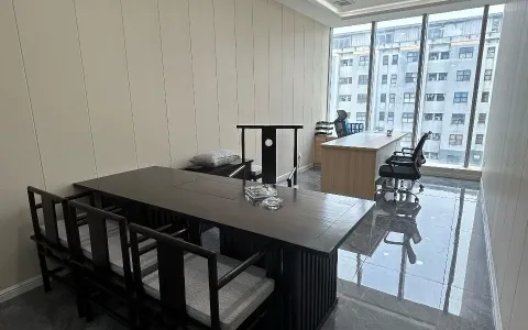 Disewakan Gedung di Lendmark Pluit, Jakarta Utara