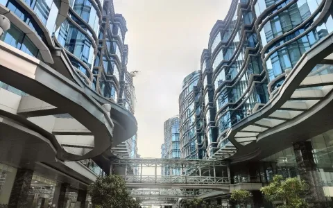 Disewakan Gedung di Lendmark Pluit, Jakarta Utara