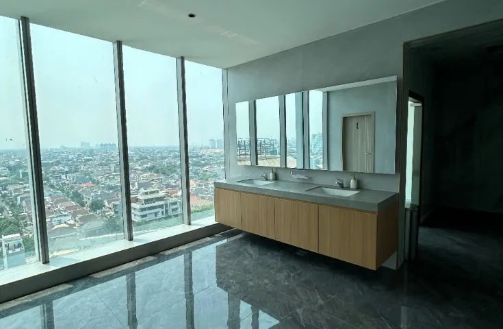 Disewakan Gedung di Lendmark Pluit, Jakarta Utara