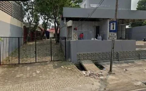 Di jual rumah crendeu atau residence, tangerang selatan