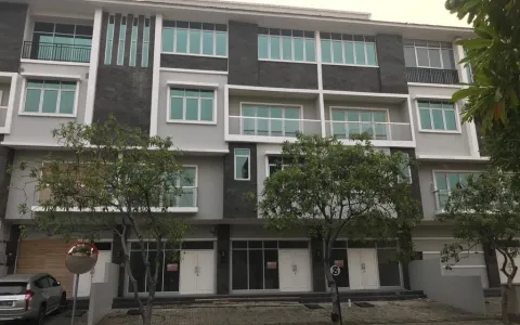Di sewa ruko elang laut boulevard 3 unit gandeng pantai indah kapuk