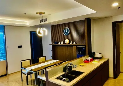 For Sale Apartemen Mewah di Sudirman Suites