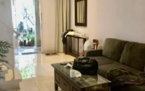 Di jual rumah crendeu atau residence, tangerang selatan