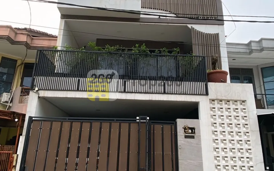 Dijual Rumah di Green Garden