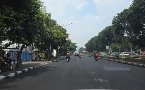 Dijual Ruko Strategis di Jl. Gunung Sahari Raya