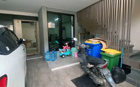 Dijual Rumah di Green Garden