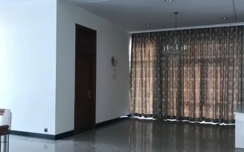 Disewakan Rumah di Taman Kebon Jeruk Intercon