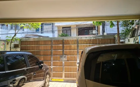 Dijual Rumah di Jl. Laksana