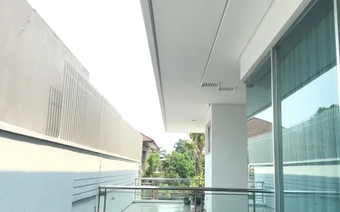 Disewakan Rumah di Taman Kebon Jeruk Intercon