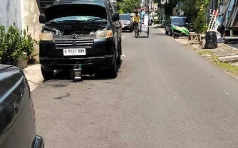 Dijual dan Disewakan Gudang di Jl. Tiang Bendera, Tambora