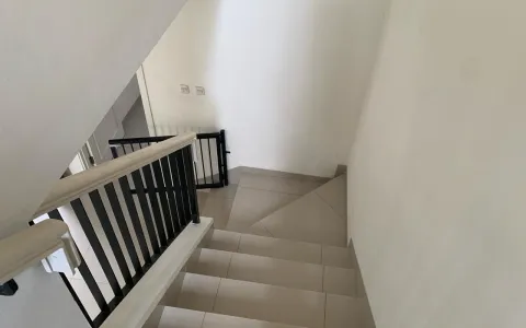 Dijual Rumah Suvarna Sutera, Cikupa, Tangerang