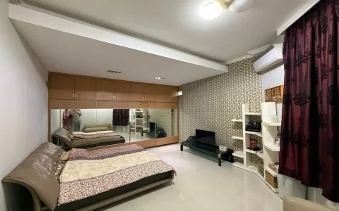 Dijual Rumah Mewah 2 Lt Jl. Danau Permai Timur Blkng Hotel Sunlake Sunter, Jakarta Utara
