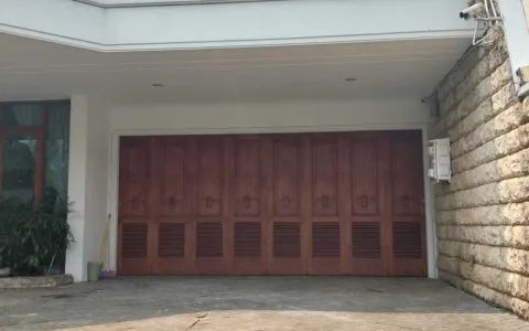 Disewakan Rumah di Taman Kebon Jeruk Intercon