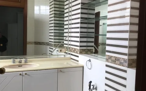 Disewakan Rumah di Taman Kebon Jeruk Intercon