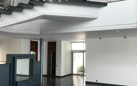 Disewakan Rumah di Taman Kebon Jeruk Intercon