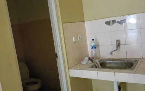 Dijual Ruko Hoek di Golden 8