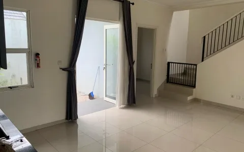 Dijual Rumah Suvarna Sutera, Cikupa, Tangerang