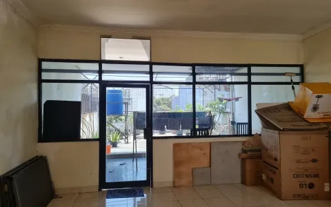 Dijual Rumah di Jl. Laksana