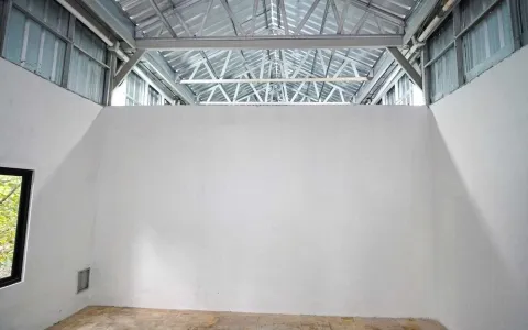 Dijual dan Disewakan Gudang di Jl. Tiang Bendera, Tambora