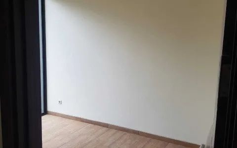 Dijual dan Disewakan Rumah di Suvarna Sutera