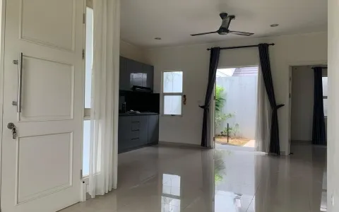 Dijual Rumah Suvarna Sutera, Cikupa, Tangerang