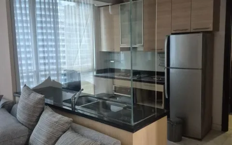 Disewakan Apartemen The Peak at Sudirman