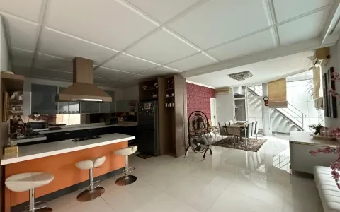 Dijual Rumah Mewah 2 Lt Jl. Danau Permai Timur Blkng Hotel Sunlake Sunter, Jakarta Utara