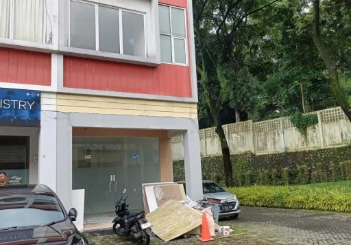 Dijual Ruko Hoek di Golden 8