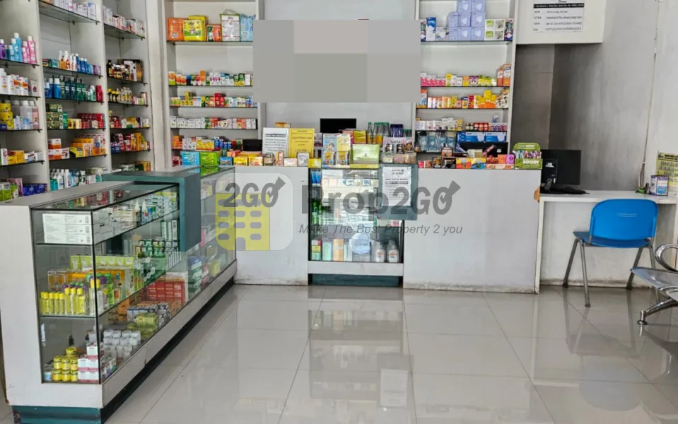 Dijual Ruko include Apotek   Minimarket