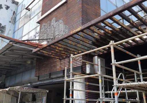 Disewakan Gedung di Pusat Kota Harmoni
