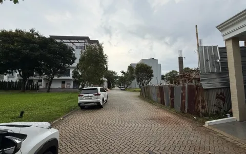 Dijual Rumah di Green Lake City Cluster Australia Ebony