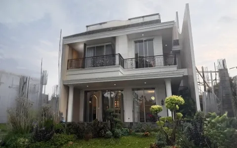 Dijual Rumah di Green Lake City Cluster Australia Ebony