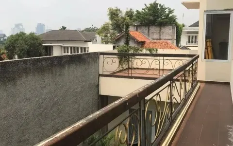 Jual Cepat Rumah SHM 2 Lantai di Banda Kemang,