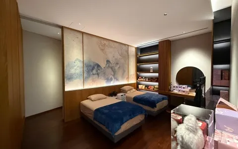 Dijual rumah Bergaya Minimalis Tropical Resort di Daan Mogot Baru