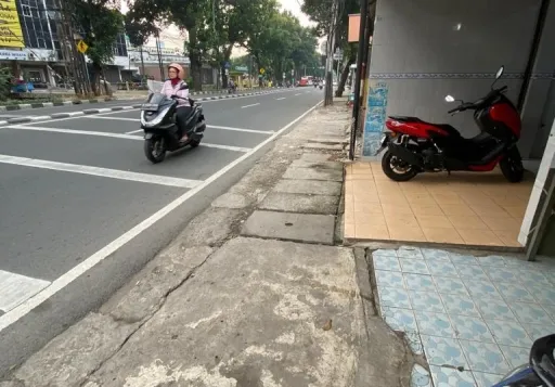 Dijual Ruko di Pinggir Jalan, Jakarta Selatan