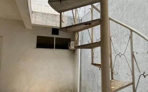 Dijual Cepat Rumah di Pondok Pinang, Kebayoran Lama