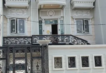 Dijual Rumah Mewah European Style di Taman Palem Lestari Cengkareng Jakbar