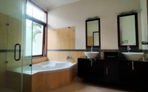 Dijual Satu Komplek Perumahan di Jervois Park