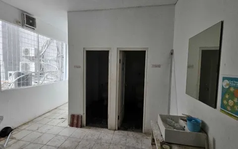 Gedung siap pakai di Petojo, Jakarta Pusat