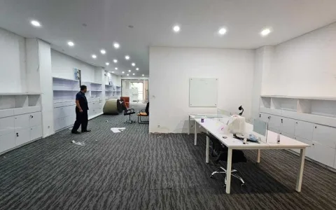 Gedung siap pakai di Petojo, Jakarta Pusat