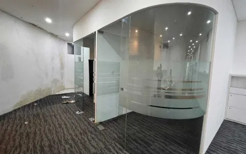 Gedung siap pakai di Petojo, Jakarta Pusat
