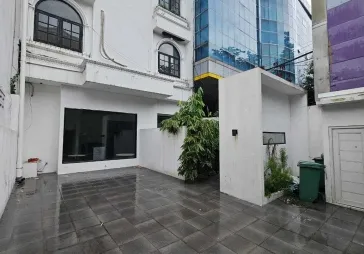 Gedung siap pakai di Petojo, Jakarta Pusat