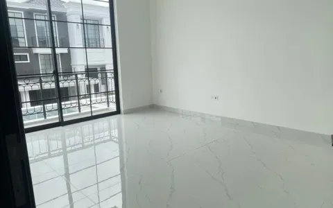 Rumah Dijual dan Disewakn di Villa Pasir Putih, PIK
