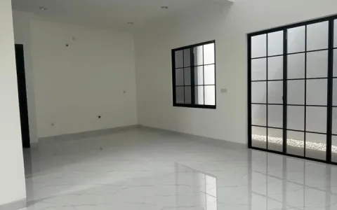 Rumah Dijual dan Disewakn di Villa Pasir Putih, PIK