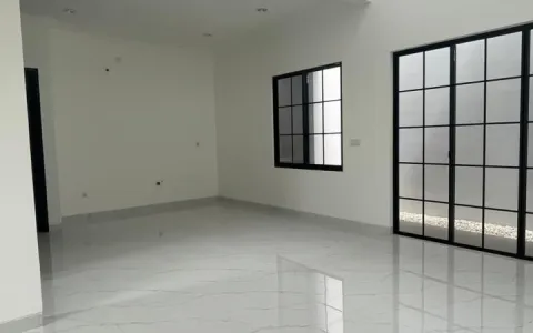 Rumah Dijual dan Disewakn di Villa Pasir Putih, PIK